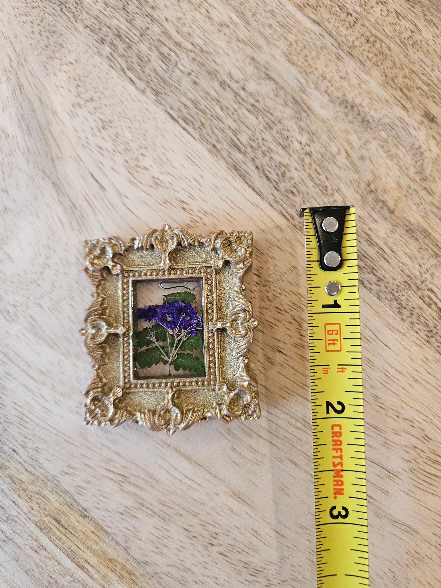 Pressed Flower Magnet - 23