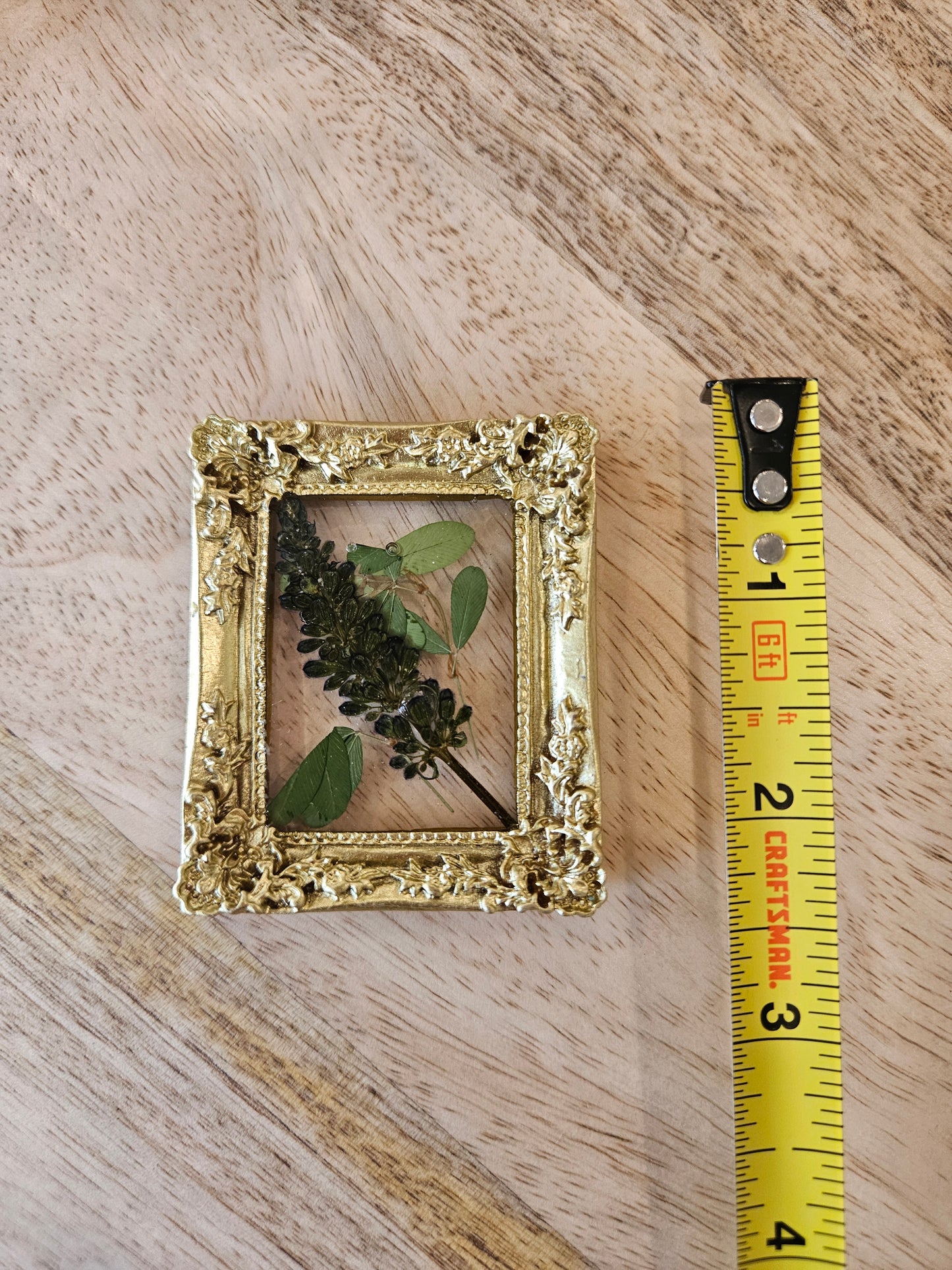 Pressed Flower Magnet - 9