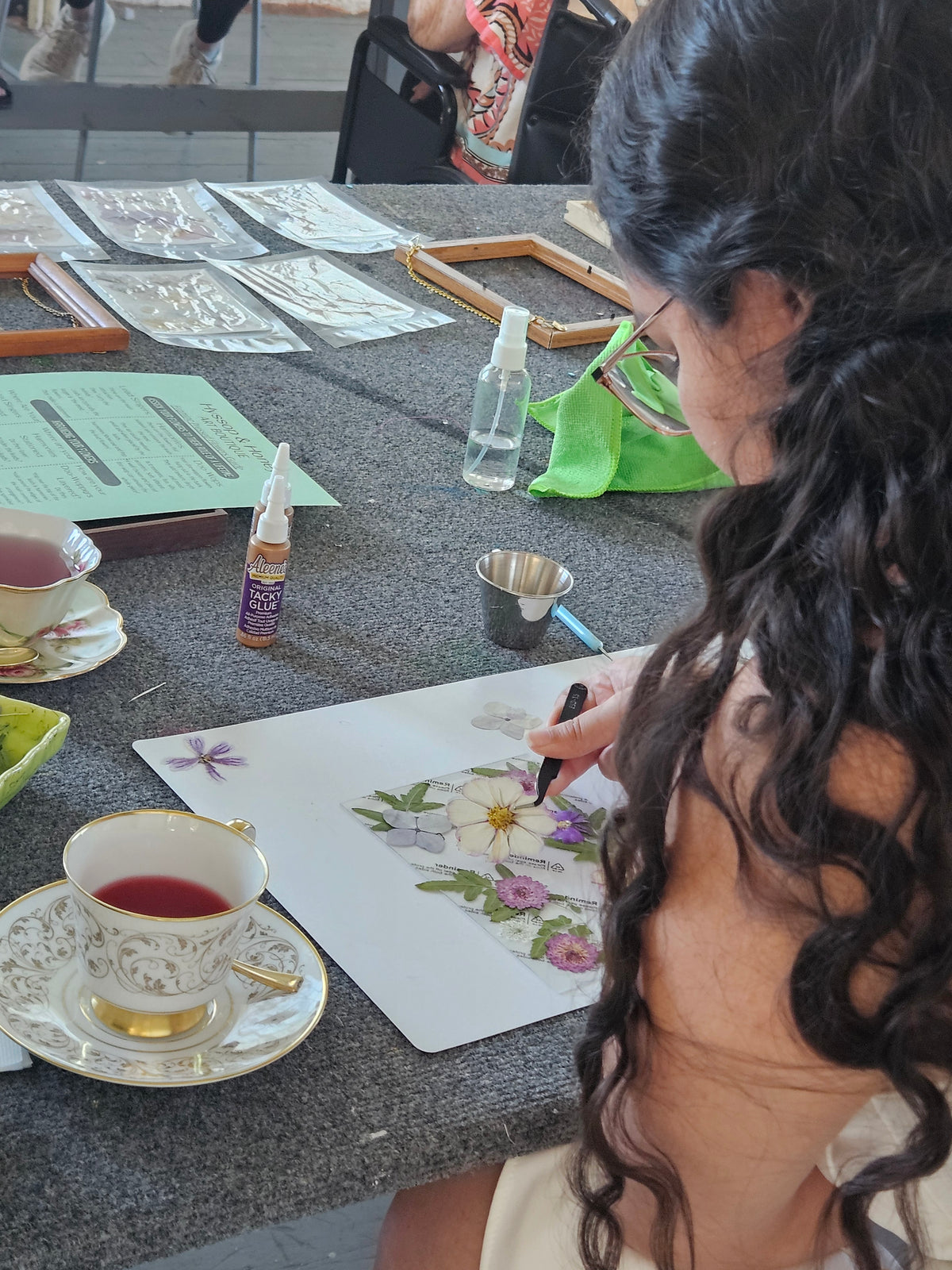 10.10.26 Framing Pressed Flowers Workshop
