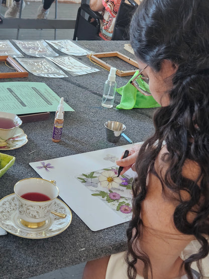 10.10.26 Framing Pressed Flowers Workshop