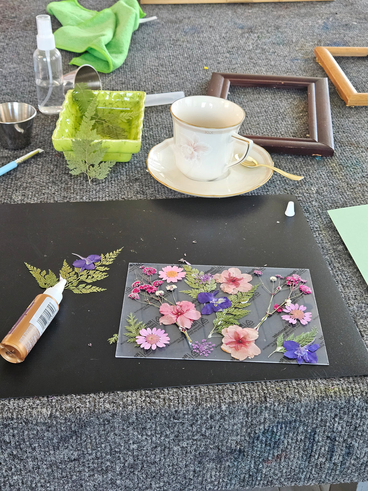 10.10.26 Framing Pressed Flowers Workshop