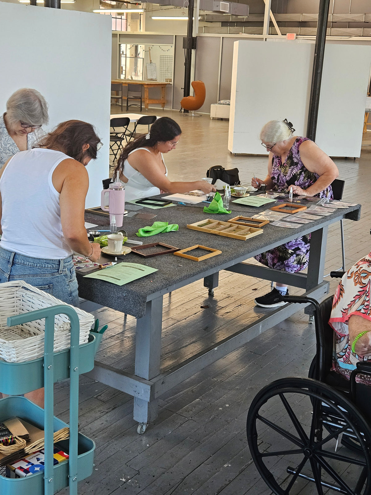 10.10.26 Framing Pressed Flowers Workshop