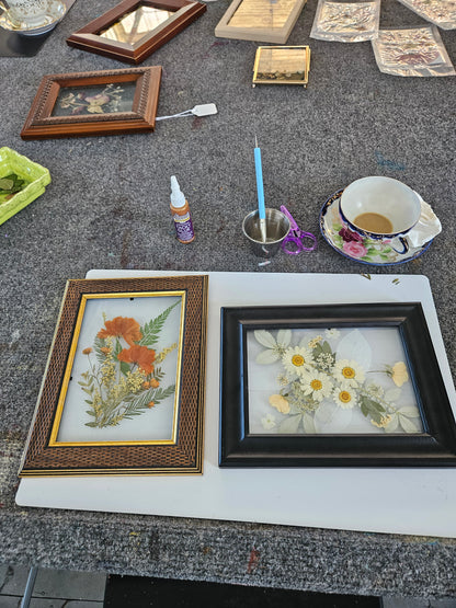 10.10.26 Framing Pressed Flowers Workshop