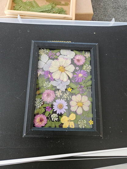 10.10.26 Framing Pressed Flowers Workshop