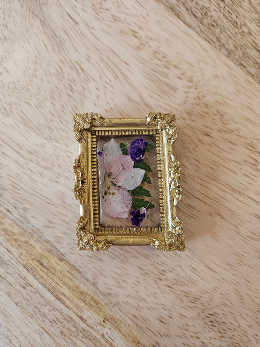 Pressed Flower Magnet - 19