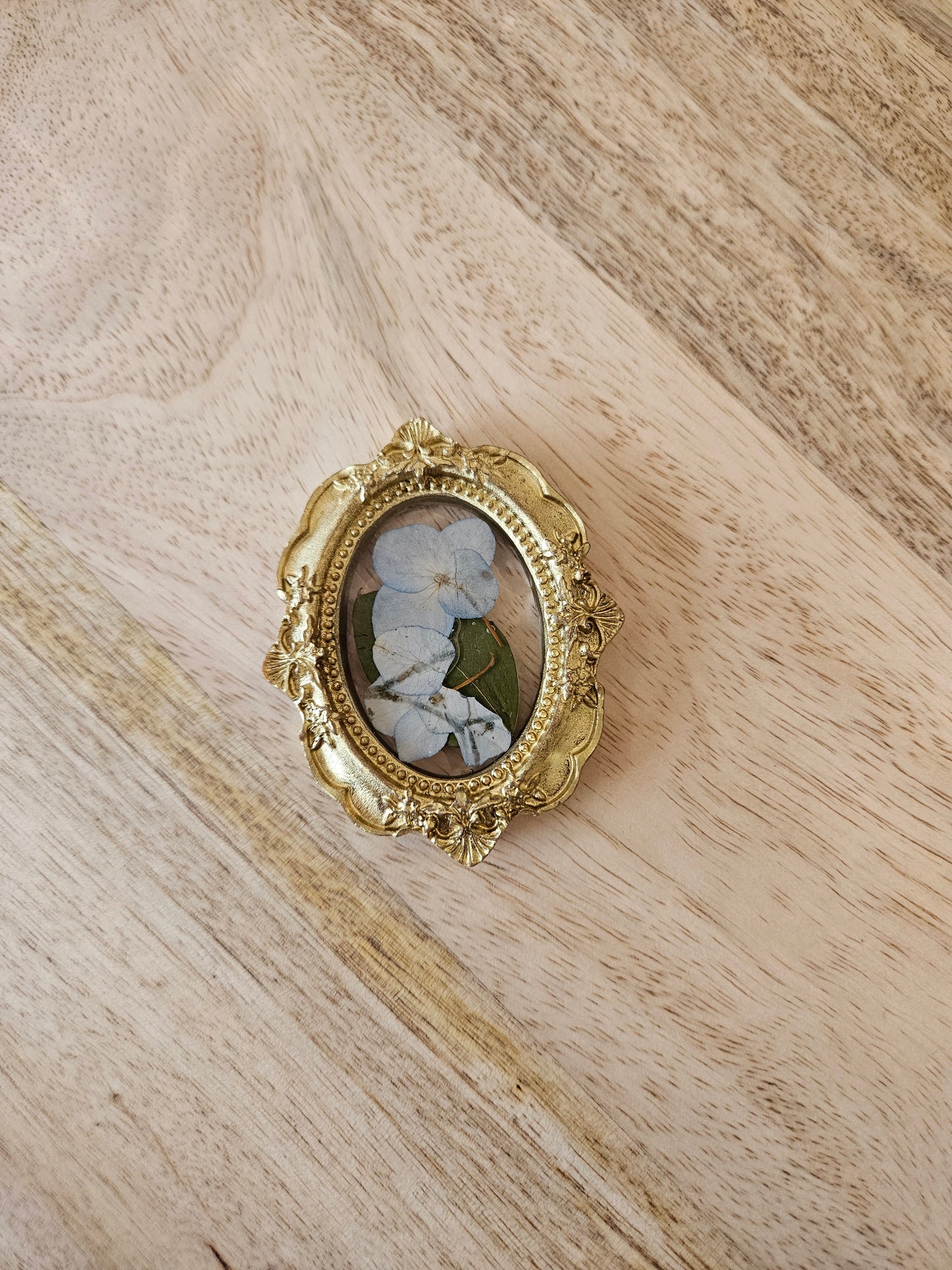 Pressed Flower Magnet - 5