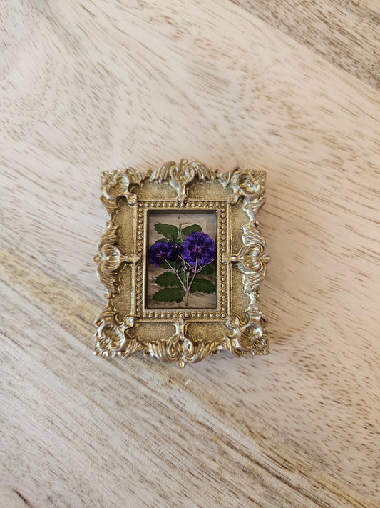 Pressed Flower Magnet - 22