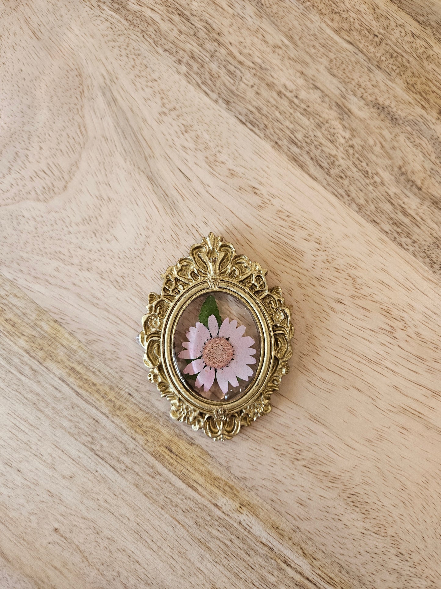 Pressed Flower Magnet - 6