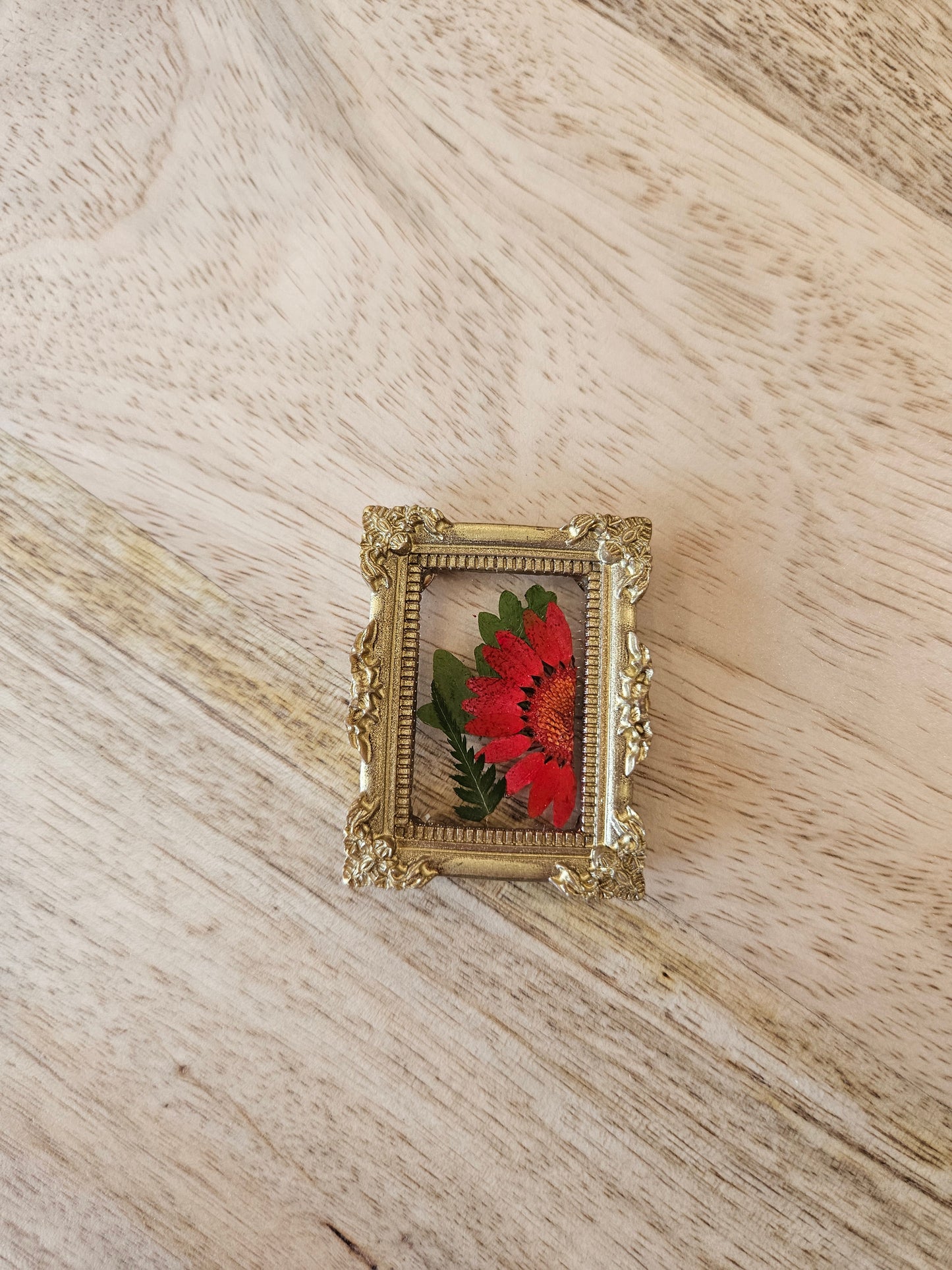 Pressed Flower Magnet - 20