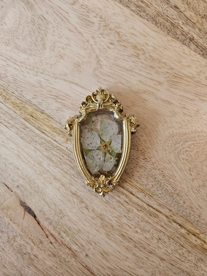 Pressed Flower Magnet - 17