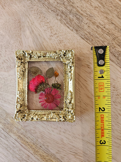 Pressed Flower Magnet - 11