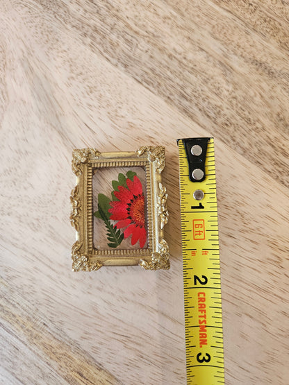 Pressed Flower Magnet - 20