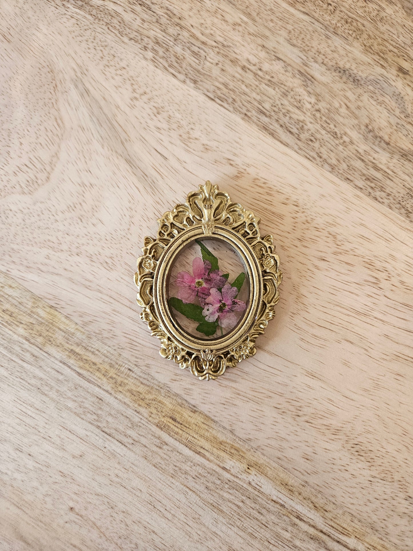 Pressed Flower Magnet - 7