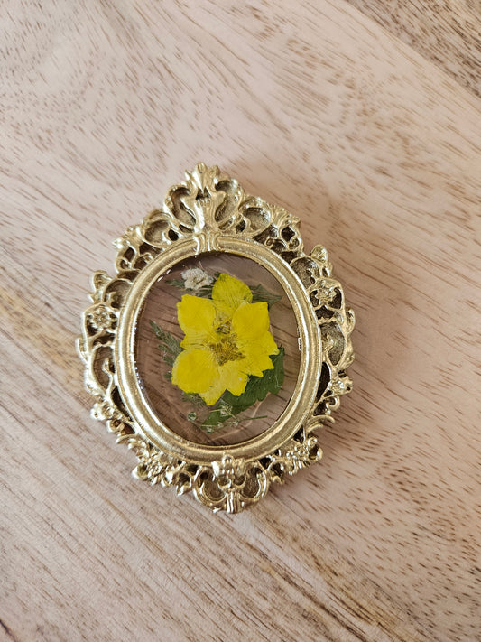 Pressed Flower Magnet - 4