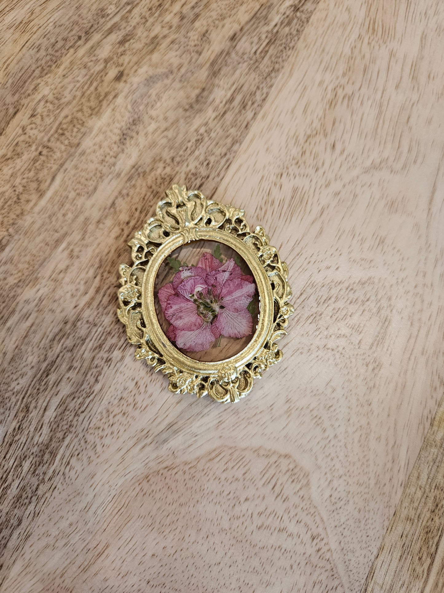 Pressed Flower Magnet - 1