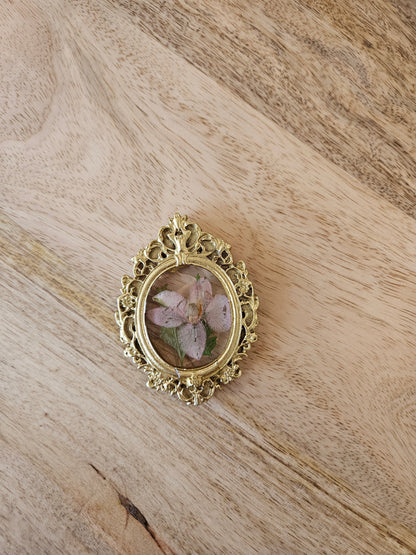 Pressed Flower Magnet - 14