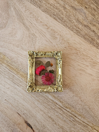 Pressed Flower Magnet - 11