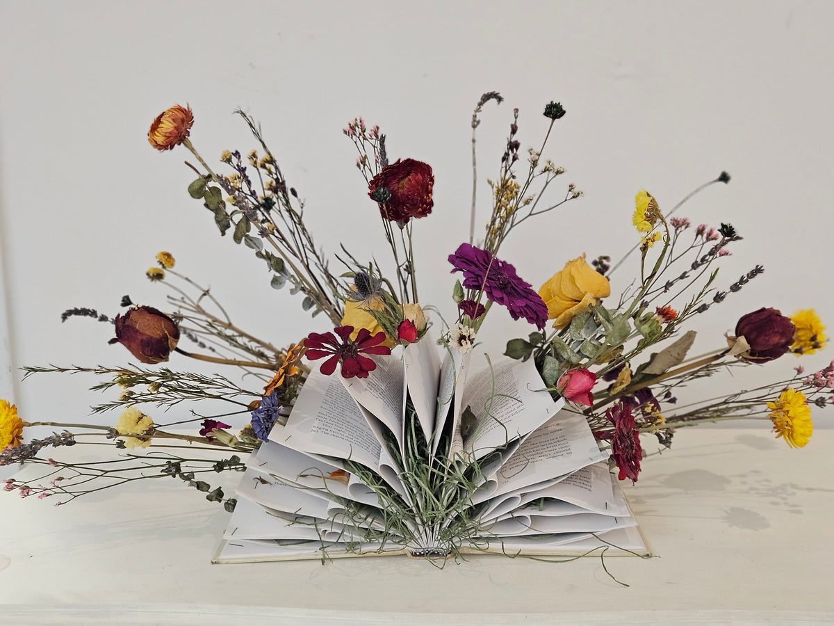 10.31.26 The Bookish Bouquet Workshop