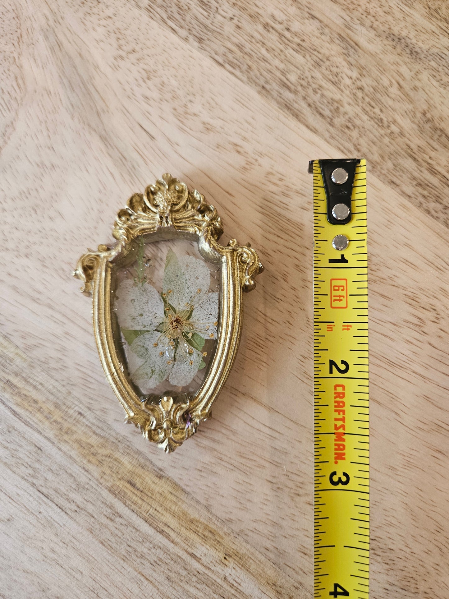 Pressed Flower Magnet - 17