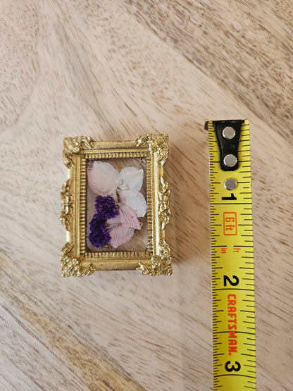 Pressed Flower Magnet - 18