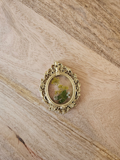 Pressed Flower Magnet - 16