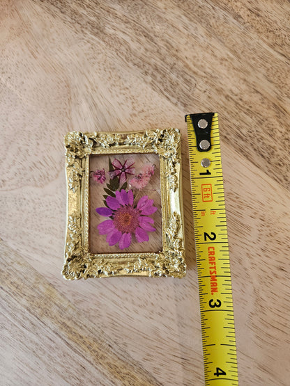 Pressed Flower Magnet - 10