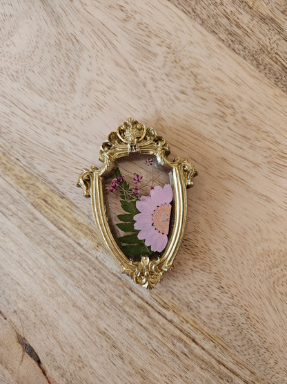 Pressed Flower Magnet - 15